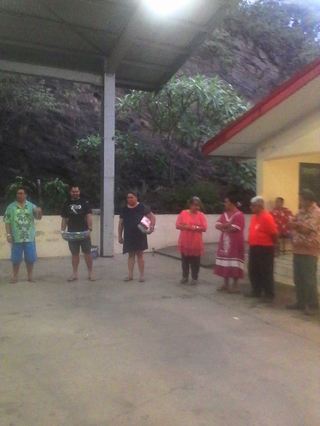 Pasteur Matahi et les diacres de la paroisse Pasteur Matahi et les diacres de la paroisse