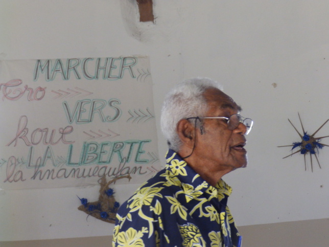 Hnamiatr KAKUE Hnooqatr encourageant les étudiants pour leur engagement Hnamiatr KAKUE Hnooqatr encourageant les étudiants pour leur engagement