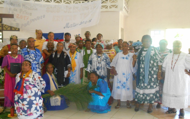 Les mamans après le culte