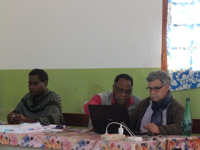 CARLEN Thomas et LAWI Hnako à gauche (Secrétaires du Synode)