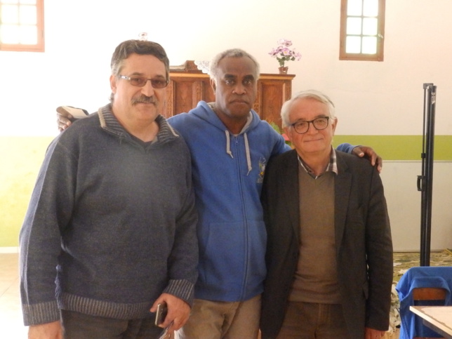 Olivier HOUDARD (Trésorier de Momawe), Pasteur HNAWEONGO Bernard (Modérateur), et Pasteur VERGNIOL Bertrand (Secrétaire Général du DEFAP)