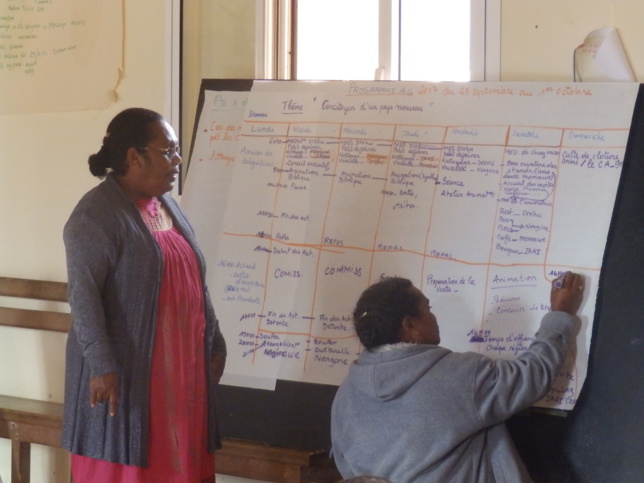 La vice-présidente et la secrétaire (Programme de l'AG) La vice-présidente et la secrétaire (Programme de l'AG)