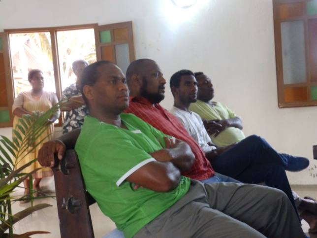 Les pasteurs proposants : BAE Naliwa, WEA Kuanene, HNACIPAN Iamele, et l'étudiant XOWIE Kevin en stage de 3ème dans le consistoire de Kôôhne/Vook.