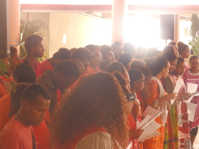 Les jeunes du consistoire ont participé à l'animation par un chant Les jeunes du consistoire ont participé à l'animation par un chant