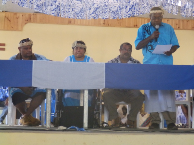 Le bureau de la Croix Bleue, avec la présidente Drikona FRAIT Thérèse, NIRIKANI Noël, Vice-Président, et Pasteur KALOIE Edouard l'animateur.