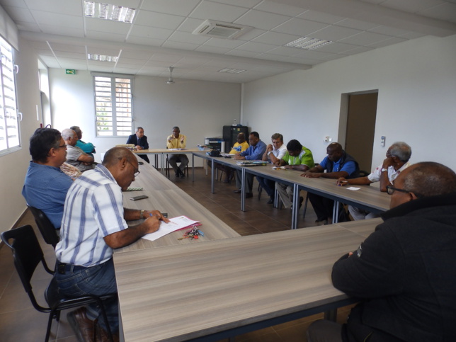 Temps d'échanges avec le Président. Temps d'échanges avec le Président.