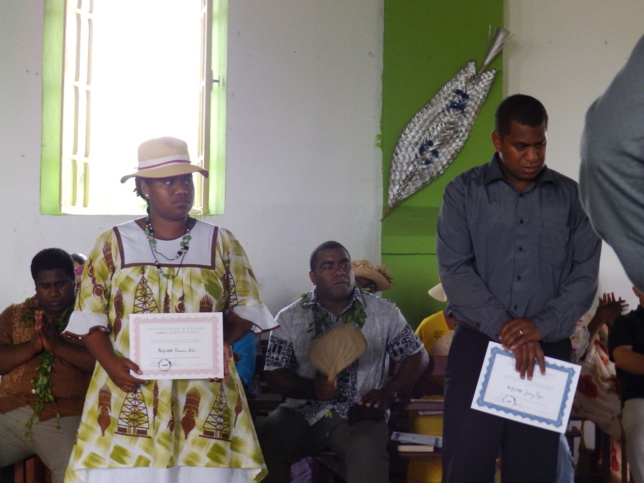 NGAZOHNI Jimmy et son épouse Vanessa dans la région de Iaai