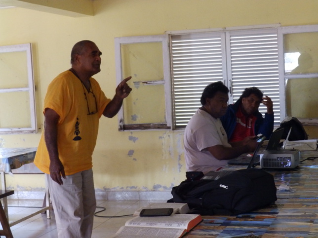 Pasteur Philippe CAPOA Pasteur Philippe CAPOA