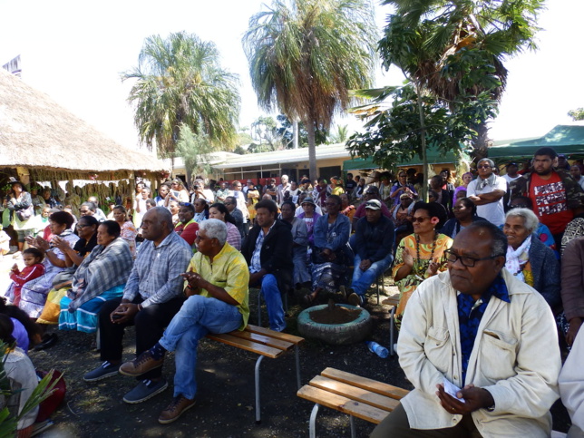 Responsables de l'Eglise ont marqué par leur présence cette fête de 40 ans du lycée DOKAMO Responsables de l'Eglise ont marqué par leur présence cette fête de 40 ans du lycée DOKAMO