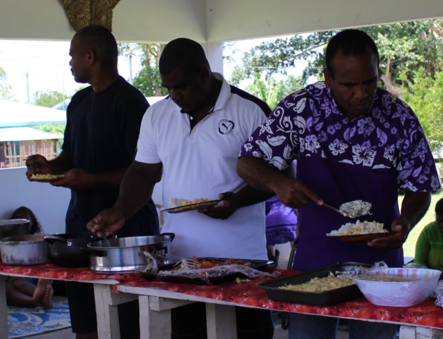 Repas partagé fraternellement, préparé par la communauté Repas partagé fraternellement, préparé par la communauté