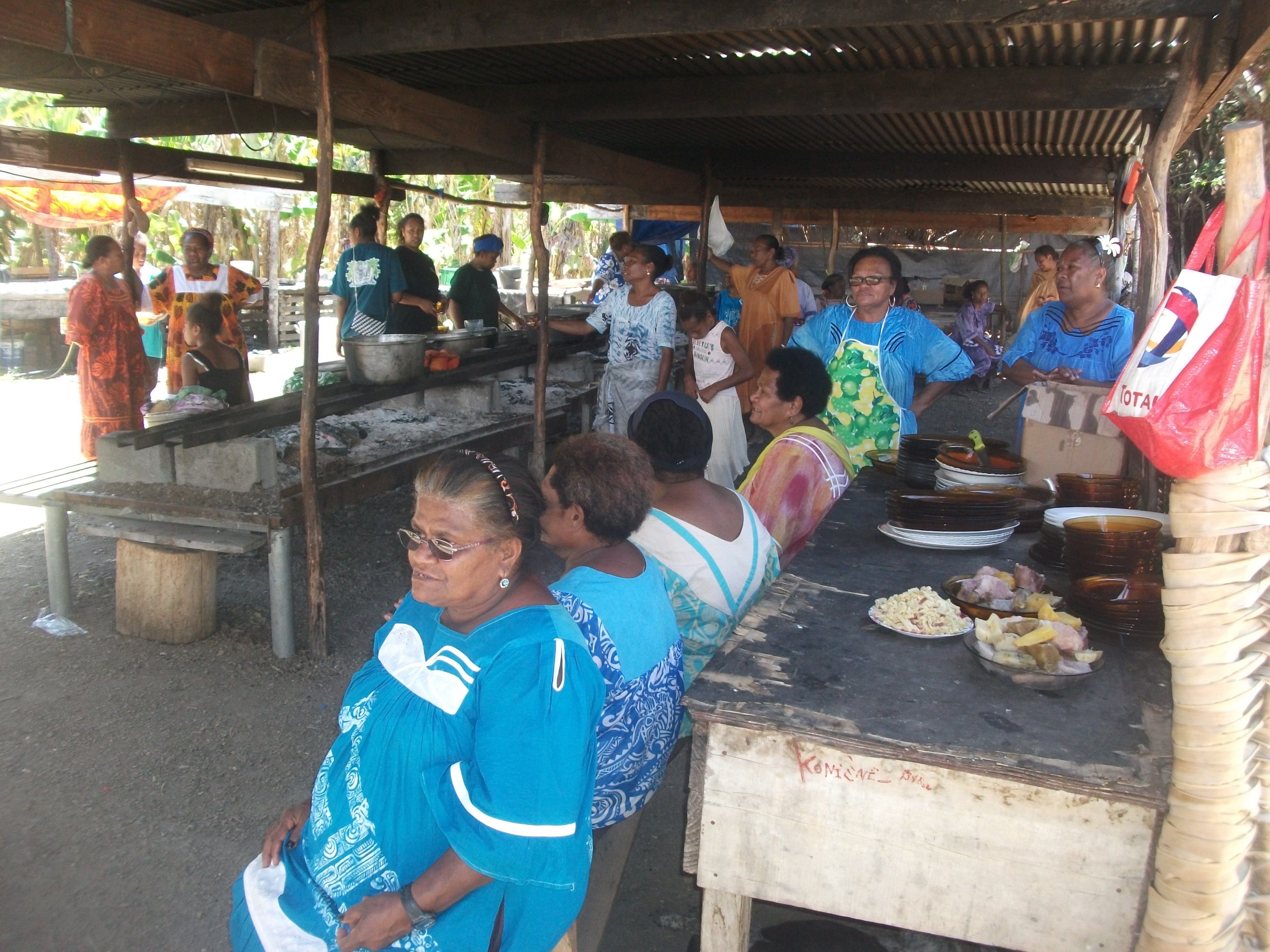 Les mamans des consistoires à la cuisine. Merci !! Les mamans des consistoires à la cuisine. Merci !!