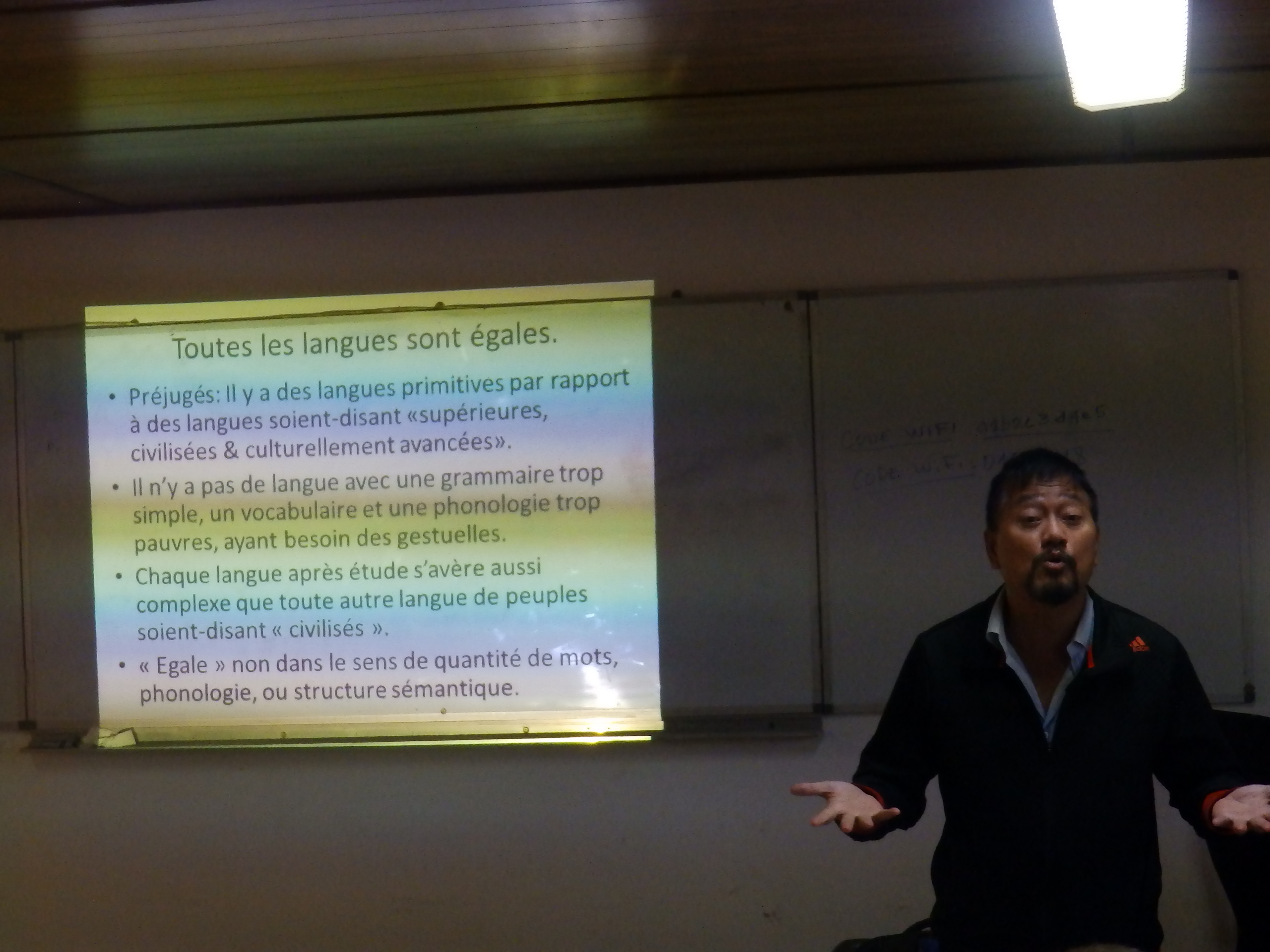 Toutes les langues sont égales. Toutes les langues sont égales.