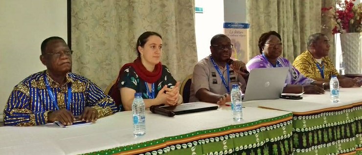 Les intervenants lors de la table ronde sur le thème : "Le chrétien, et l'intolérance religieuse" : PasteurSimon K.DOSSOU, pasteure Claire SIXT-GATEUILLE, pasteur JOHNSON Samuel, pasteur Martine LAWSON-ZINSOU, pasteur Paul PADOME.