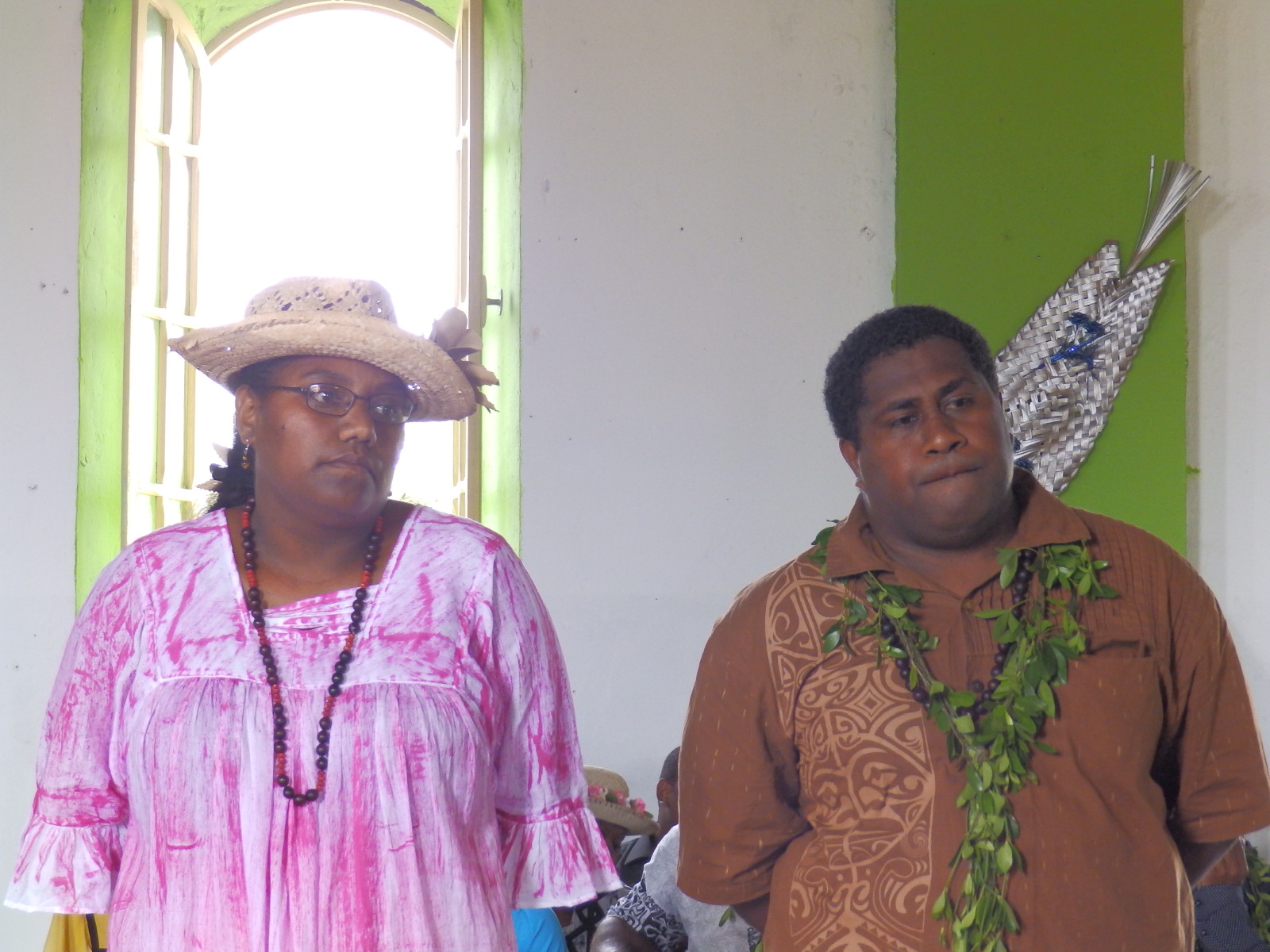 IWAN Emile et son épouse ont été affectés dans la région de Momawe IWAN Emile et son épouse ont été affectés dans la région de Momawe